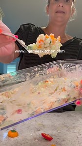 432K views · 9.9K reactions | Comment POWER and I’ll send you the recipe AND the link for the chopper. Chicken Power Bowl takes about 3 minutes to put together. It’s full of veggies and protein making it an amazing choice for a quick and easy lunch or dinner. Make it ahead of time or when you’re ready to eat. Either way - it will be delicious and leave you satisfied  #easylunchidea #highproteinsalad #girldinner #dinnerforone | In Jamie's Kitchen | Facebook