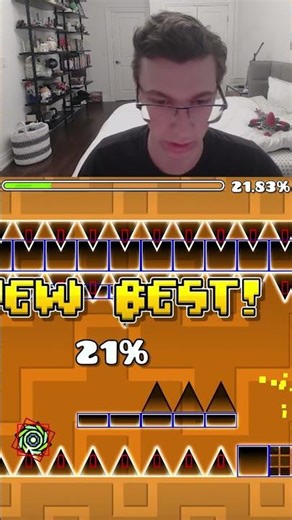 SCARY LARRY IN GEOMETRY DASH??? #geometrydash #gd #gaming