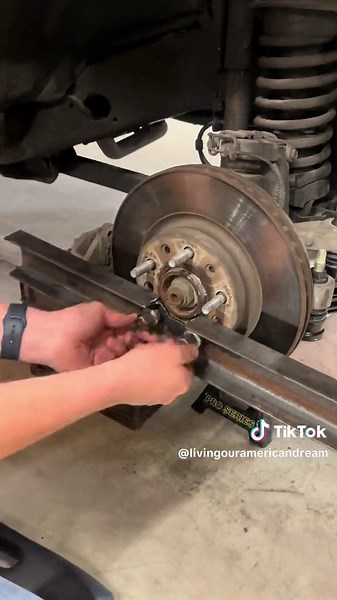 Being a DIY guy, I decided to design my own alignment tool for my wrangler. It worked very well! #livingouramericandream #jeep #diymechanic #jeeplife #doityourself #deathwobble