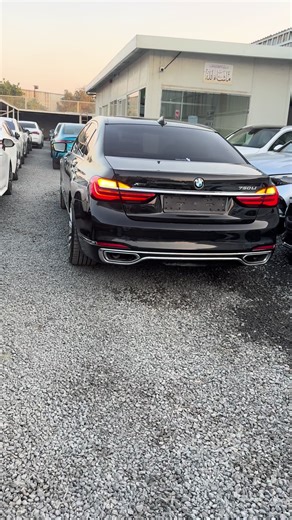 2016 BMW 750Li Review and Specifications