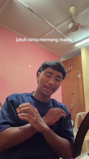 Discover Easy Sign Language for Love Songs