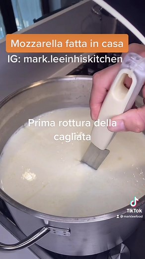 Mozzarella Fatta in Casa: Ricetta Facile e Veloce