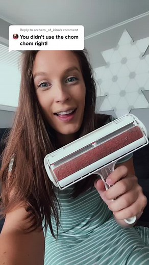 How to Use Chom Chom Roller for Easy Cleaning | Dog Mom Cleaning Hacks