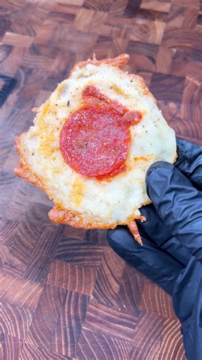 92K views · 1.4K reactions | Pepperoni Cheese Crisps Easy and...