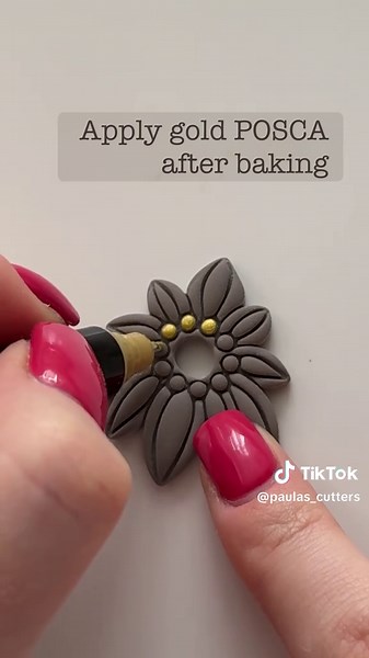 #polymerclayearrings #claycutters #texturerollers #polymerclayartist #3dtexture