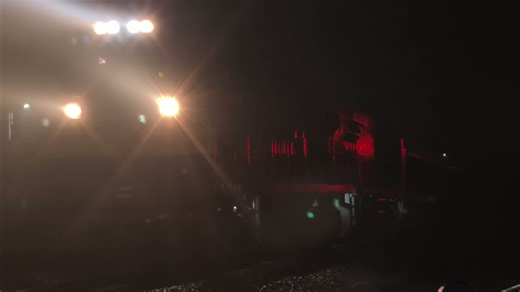 【中国铁路】美国车美国用法 双机HXN5重联牵引调度命令超长货列通过铁路道口 2025.11.25 秋冬季库存