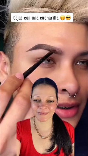 121K views · 694 reactions | Esas con una cucharilla殺#Thandymakeup #makeuphacks #trucosdemaquillaje #tutorial #cejas #skincare #parpdoscaidos #peinadosfaciles #mascarillascaseras | Thandymakeup | Facebook