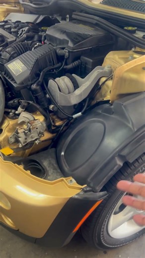 2005 mini cooper cambiar el alternador