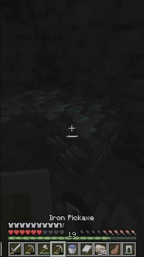 #minecraft #minecraftgameplay #minecraftrealistic #minecraftgaming #memes #minecraftmountain