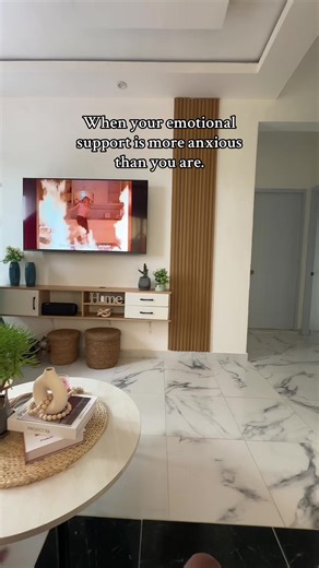 Melvin Moore: Anxious Support in Emotional Moments