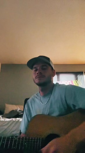 @bailey.zimmerman #country #acoustic #coversong #fyp #foryoupage #acousticcovers #cover #fallinlove #baileyzimmerman