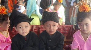 Mengenal Bebubus, Cara Pengobatan Tradisional Sasak - GenPI.co NTB