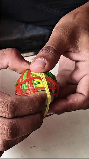 how to make rubber band ball 😀 !! #rubberbandball #shortfeed #youtubeshorts #viralvideo