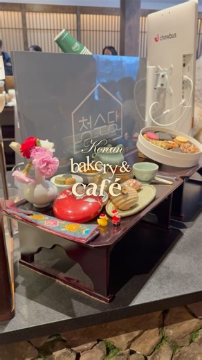 Rating everything we got at this popular Korean café 🍵