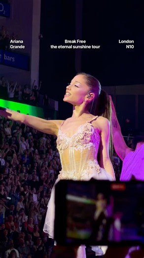 Ariana Grande - Break Free | the eternal sunshine tour London N10 #20260901 #concert #music #live