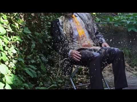 Salesmen battle for best pie