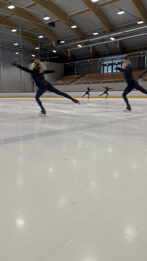 ad: @laatupaivystys Luistelun laatu on meille tärkeä taito, ja pyrimmekin viemään sitä joka päivä harjoituksissa eteenpäin! ⛸️Laatu on tärkeää myös yhteistyökumppanimme @laatupaivystys jokapäiväisessä työssä. 🫶🏼 #helsinkirockettes #laatupäivystys #synchronizedskating #figureskating #skatingfinland #yhteistyö | Helsinki Rockettes