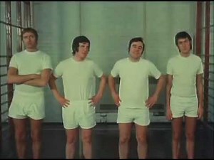 Monty Python - Clase de Autodefensa