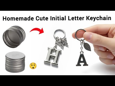 DIY Homemade Initial Letter Shaker Keychain 😍🥰/how to make keychain from bottle cap/diy keychains 