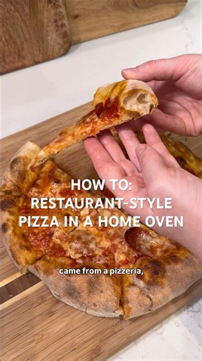 🍕How to make restaurant-style pizza at home (in home oven). Neapolitan-style pizza at home. #shorts