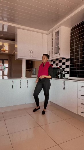 Learn Amacombo Dance Moves with Lolontle Mooki