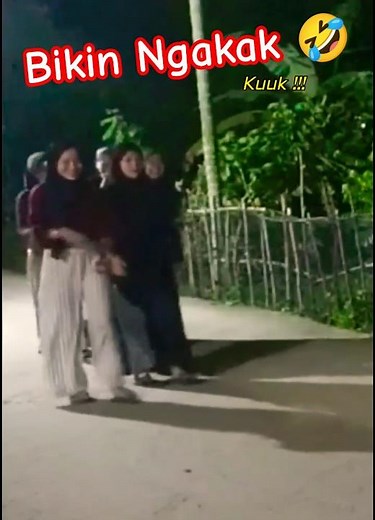 Prank Pocong Terlucu Diseret #short #pocongsensasi #videolucu #viral #exposecisoka #ngakak