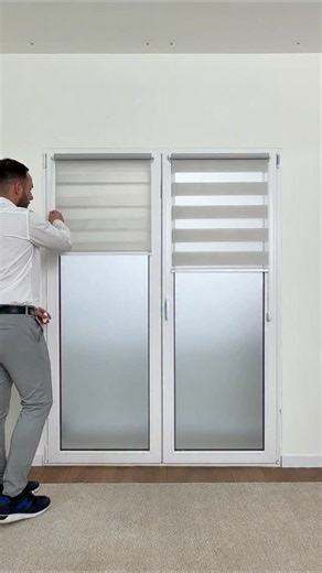 Praktične i moderne zebra zavese mogu se montirati na prozore i vrata bez bušenja i alata! ✅ ➡️ ️Izrada zebra zavesa po meri ➡️ Veliki izbor boja i dezena Kontaktirajte nas putem: ☎️ 066/8040-980 ili 064/1185-059 📩 DM-a Posetite naš izložbeni salon na lokaciji: 📍Požeška 148a, Banovo brdo, Beograd Posetite naš sajt: 🌐 www.dalux.rs/shop - Online prodavnica #zebrazavese #zebra #zavese #zaveseidraperije #zavesedalux #dalux #enterijer #uredjenjeenterijera #uredidom #enterijeri #dom #kuca #stan #za