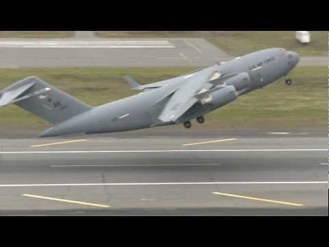 Accident video of USAF C-17 Globemaster at Elmendorf