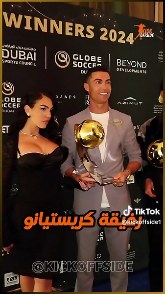 من هن أجمل 5 زوجات للاعبي كرة القدم؟!