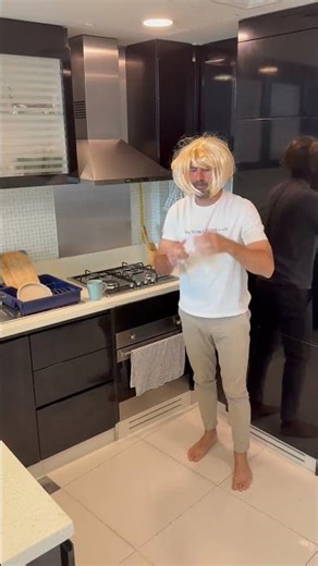 Mujeres VS hombres cuando ensucian algo