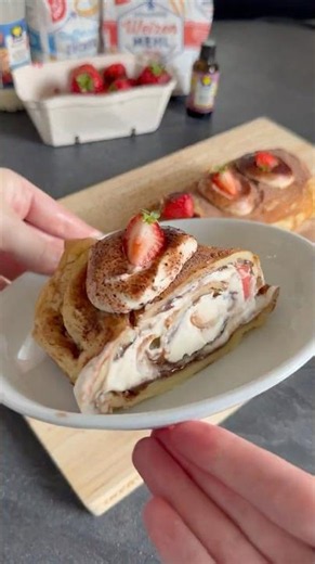 Oven-Baked Crêpe Cake🥞🍓
