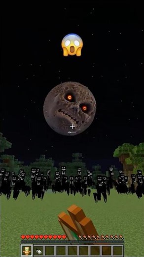 Choosing Battle Gear vs 1,067 Hostile NPC Reaction #minecraft #memes #shorts