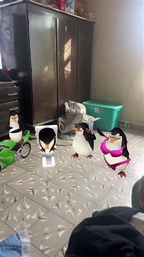 Los Pingüinos de Madagascar: Memes y Diversión
