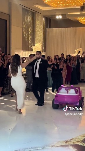 Arab Wedding Entrance - Bridesmaids and Groomsmen Ceremony