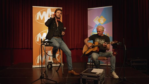 71K views · 3.9K reactions | Let's start the week with a beautiful song  Emjoy! #bouke ft Jeff Zwart (NPO2 en MAX in Grolloo) | BOUKE | Facebook