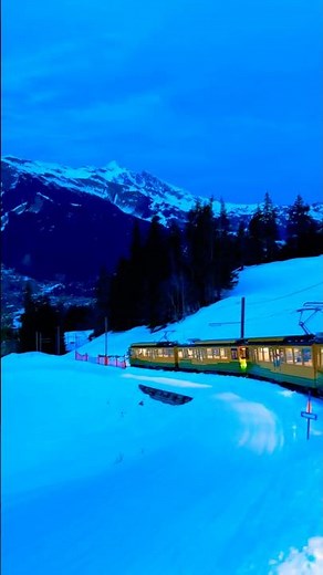 MAGICAL WINTER TRAIN RIDE 🚂 FROM KLEINE SCHEIDEGG TO GRINDELWALD | SWISS ALPS EVENING JOURNEY#train