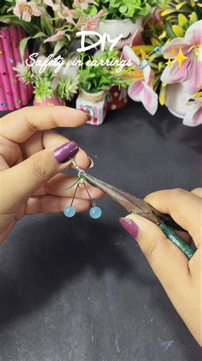 DIY safety pin earrings 🧷✨ #diy #craft #earrings #trending #artandcraft #handmade #youtubeshorts
