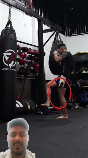 OBLIQUE KICK knock out #mma #muaythai #thaiboxing #ufc #boxing #kickboxing