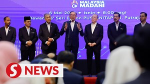 Civil servants must maintain their service integrity to justify the recognition and confidence accorded them by the government through salary adjustments under the Public Service Remuneration System (SSPA), urges Datuk Seri Anwar Ibrahim. Speaking at a monthly gathering with staff of the Prime Minister's Department in Putrajaya Monday (May 6), the Prime Minister said civil servants should identify individuals who tarnish the reputation of the civil service. Read more at https://tinyurl.com/t5csv