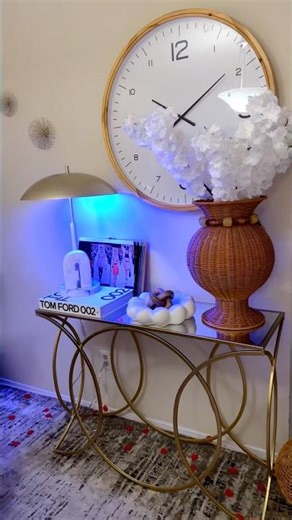 Creative cosmos for a clean and refined home in a modern contemporary style…CONSOLE TABLE💕