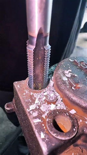 Rosca espanada #dicas #Usinagem #machining #machine #cnc #soldador #welding #mecanico #soldadura
