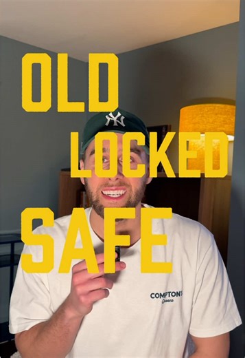 DO I OPEN THE SAFE!? | safe door