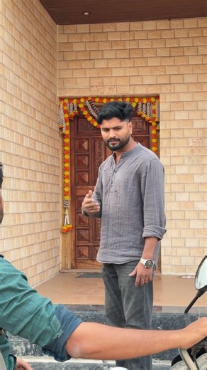 मला वाटलं पार्सल वालाच आलाय 😅 #comedy #funnypictures #कॉमेडीवीडियो