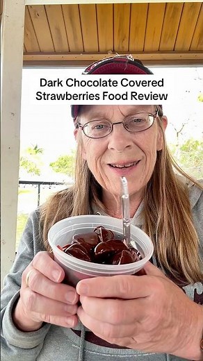 Dark Chocolate Covered Strawberries Food Review #foodreviews #darkchocolate #strawberries