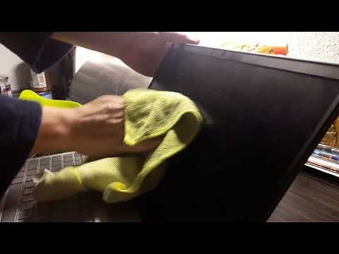 How to clean display in notebook tablet and LAPTOP