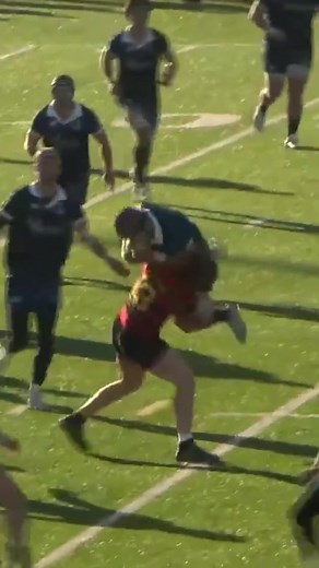 The dump tackle in rugby 💥 #rugby #collegerugby #canadarugby