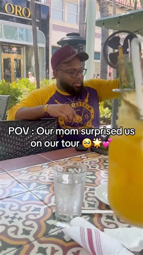 Our mom, the OG Star girl surprised us while we were on tour in Miami🥹❤️🤗 #simonexmonet #stargirl