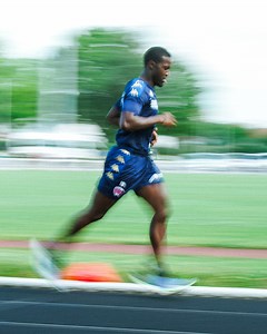 𝐓𝐞𝐬𝐭 𝐕𝐀𝐌𝐄𝐕𝐀𝐋 🏃‍♂️ Ce matin, les Clermontois ont effectué le test VAMEVAL 🔥 Objectif : évaluer leur VMA (Vitesse Maximale Aérobie) et poursuivre la prépa de pré-saison 💪 | Clermont Foot 63