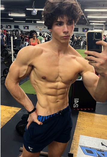 Best Sleeper Build Tips for Bodybuilding Motivation
