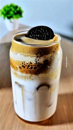 Whipped Coffee with Oatmilk and Honey 🍯🍫☕ #asmr #coffee #cafe #recipe #coffeelover